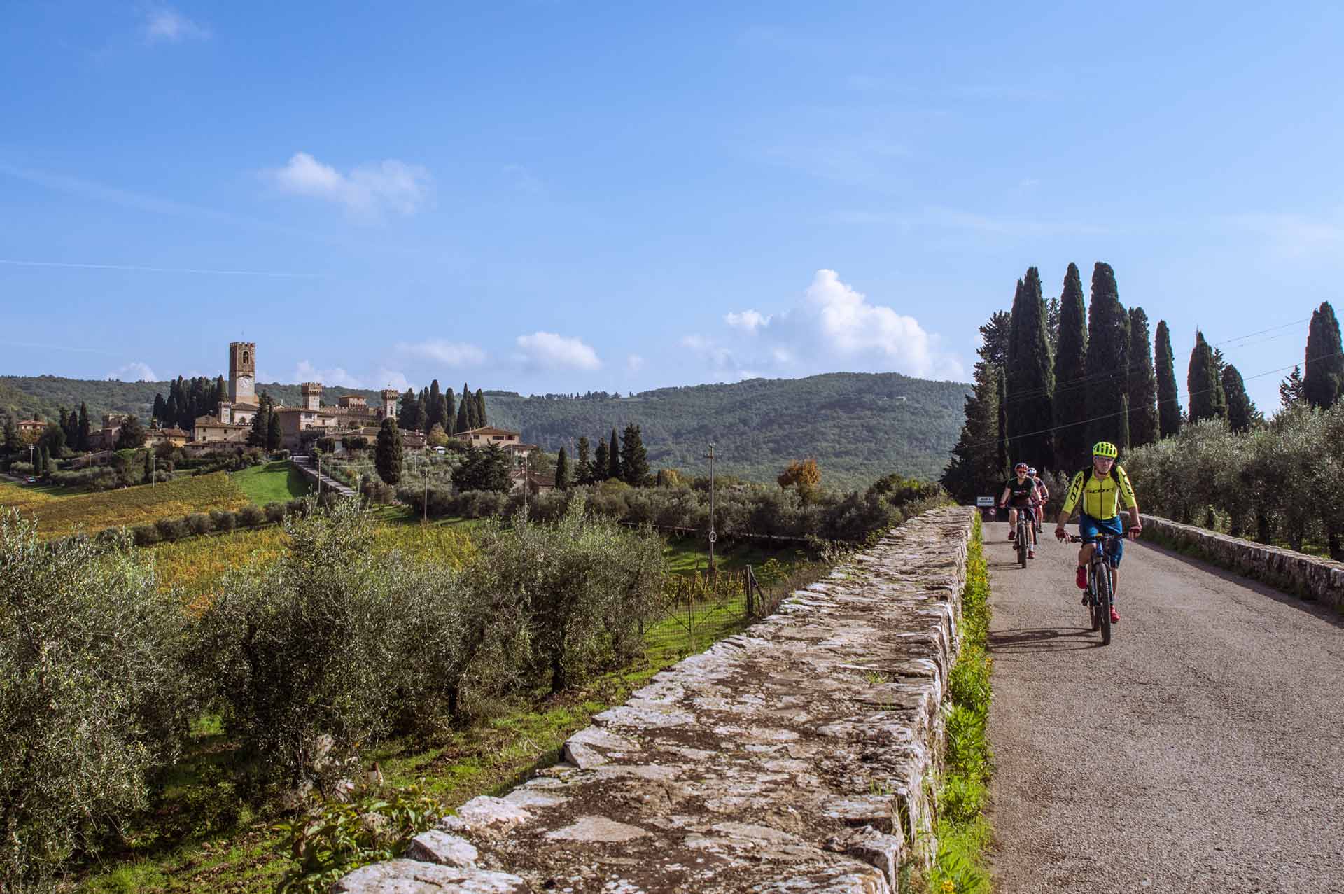 slice adventures - bike tour operator siena- immagine panorama chianti