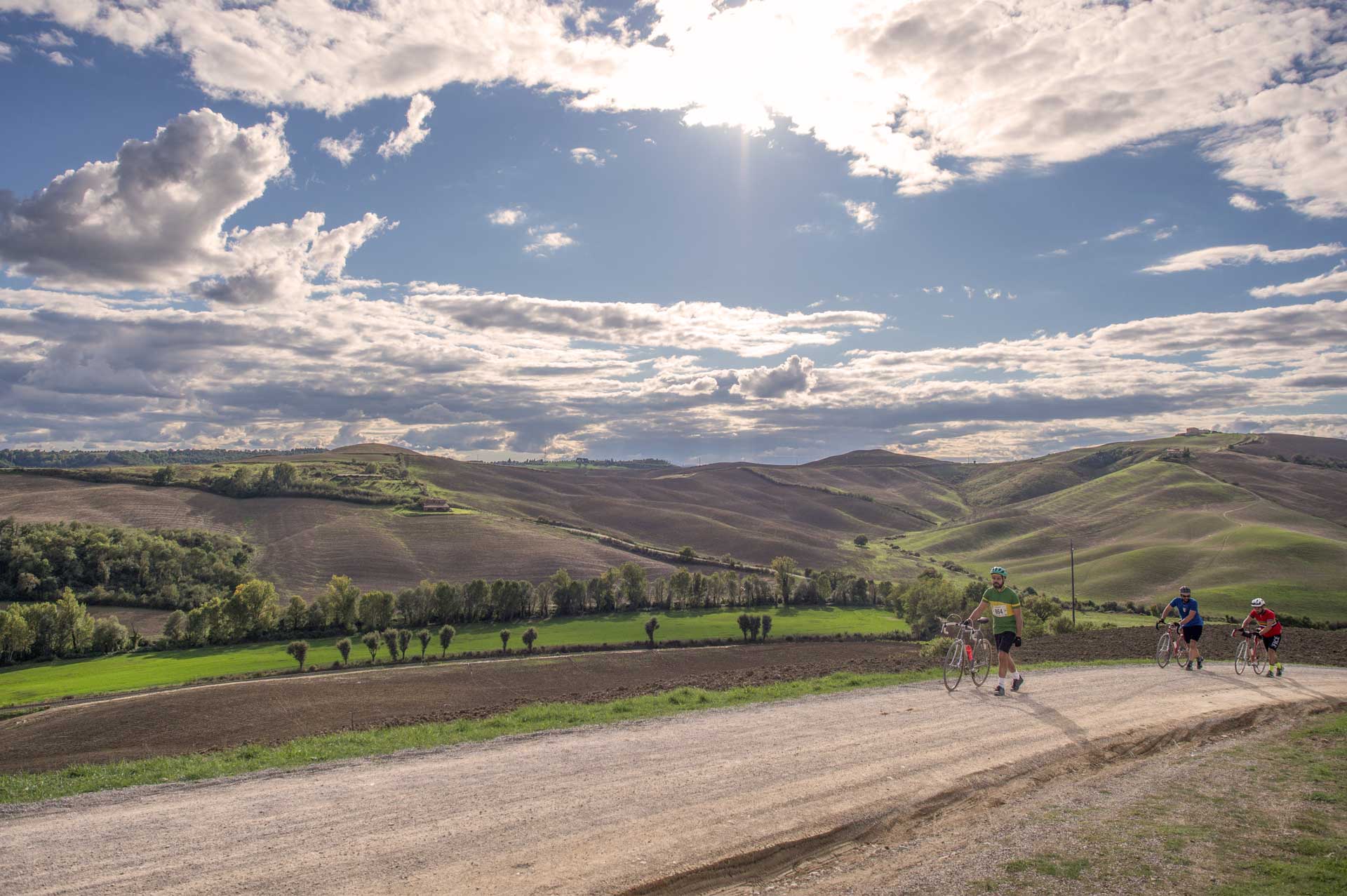 slice adventures - bike tour operator siena- immagine panorama eroica, val d'orcia