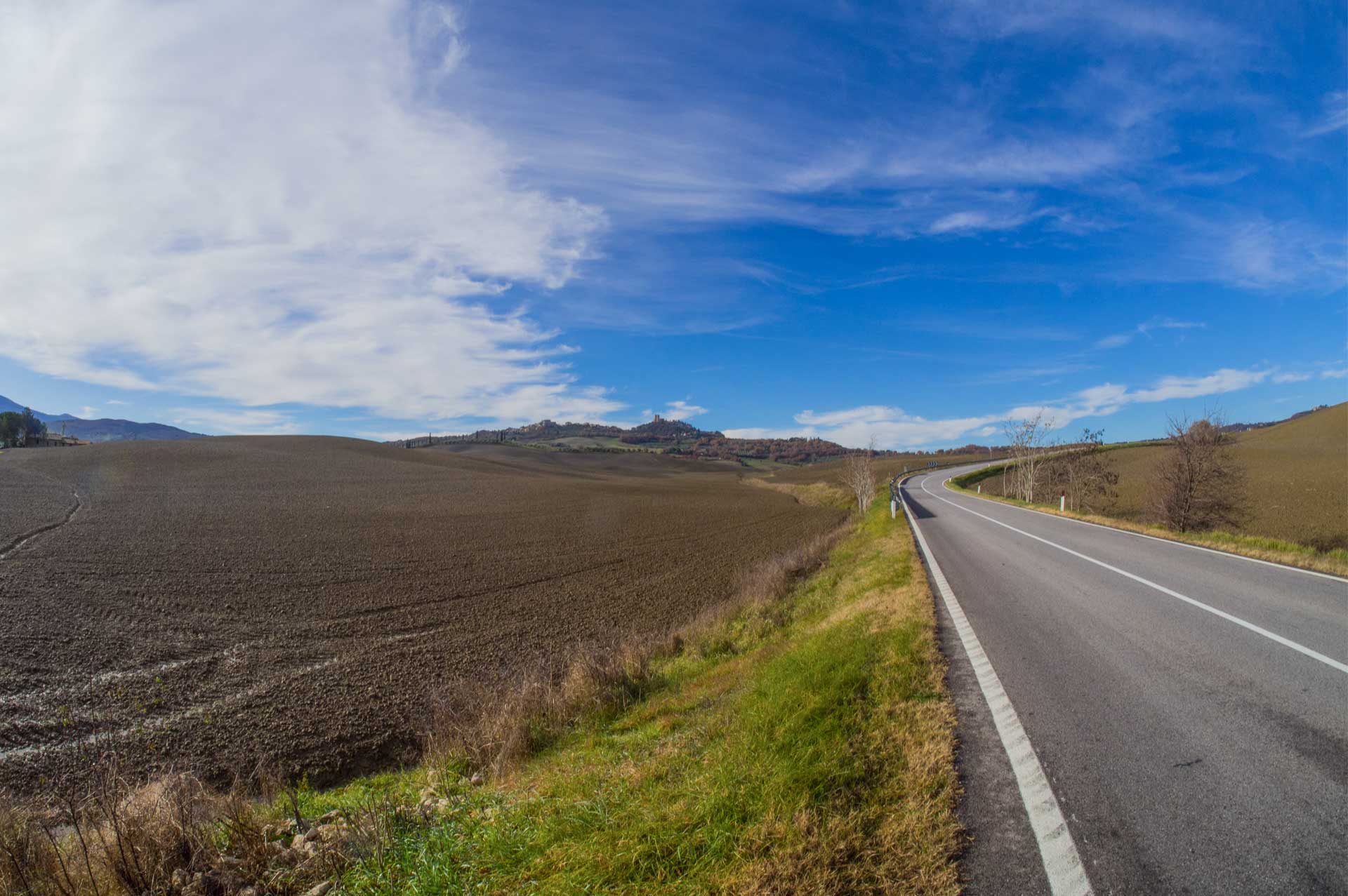 slice adventures - bike tour operator siena- immagine panorama Val d'Orcia